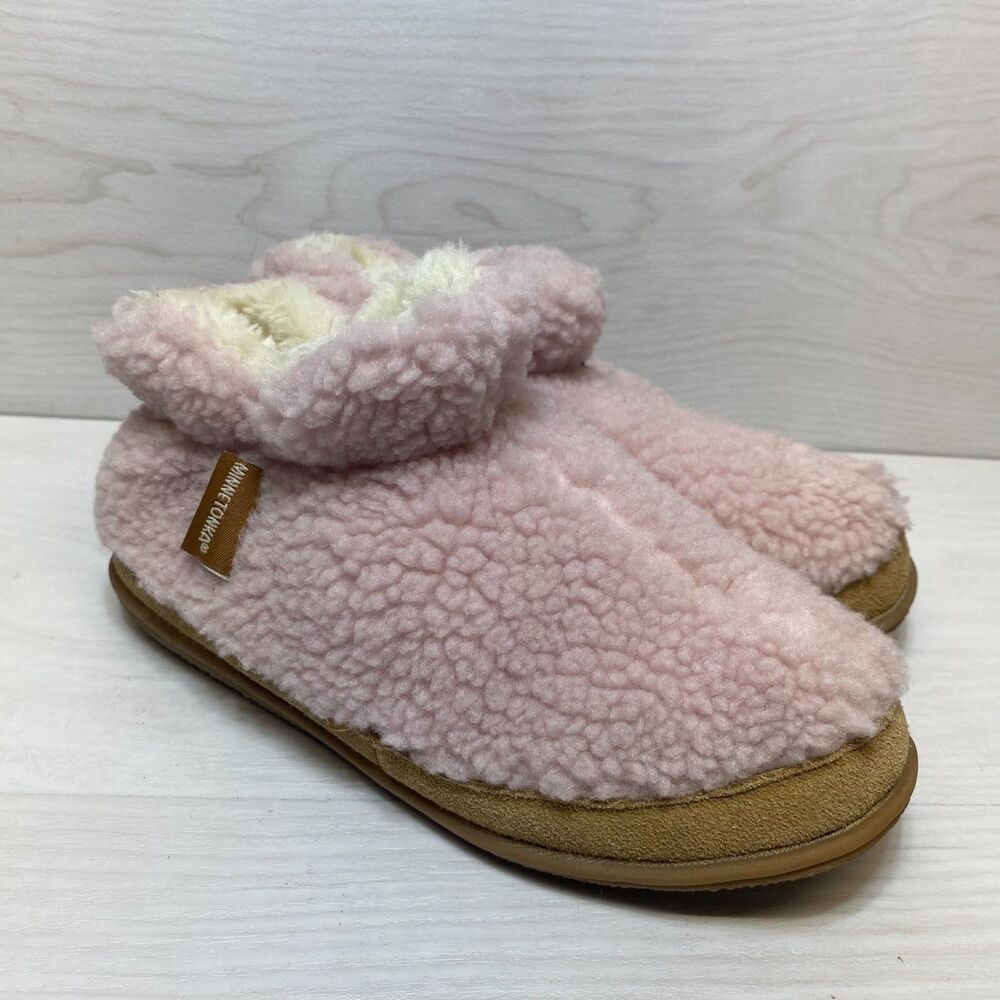 Minnetonka Brekyn Betty Slippers Women's Size 7M Pink Cozy Faux Fur Slip On